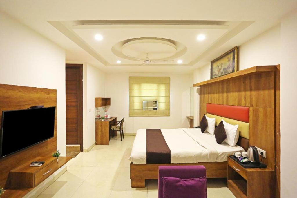 Hotel Urban Luxury 新德里 外观 照片